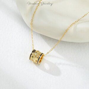 Hawaiian Heirloom Slider Barrel Pendant with chain